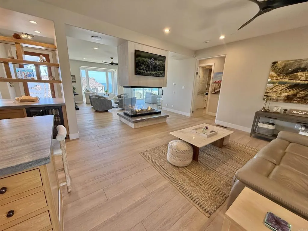 https://cdn.realtyfeed.com/cdn/127/306691054/6e790fc16d3d5efacd1e84861f0022a0.webp