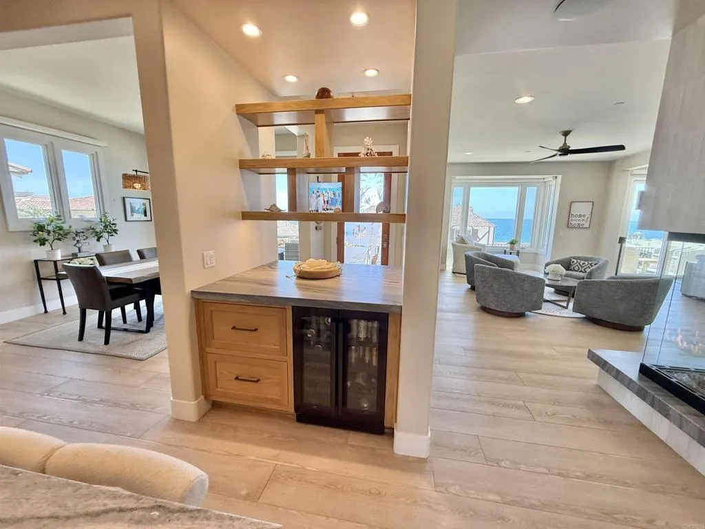 https://cdn.realtyfeed.com/cdn/127/306691054/8e1ef772990dfec5781e377c09d123b5.webp