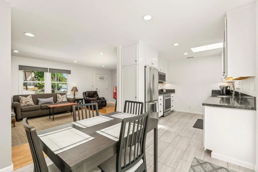 https://cdn.realtyfeed.com/cdn/127/306691100/4c49437436afb4154bdc0621187b8055.webp