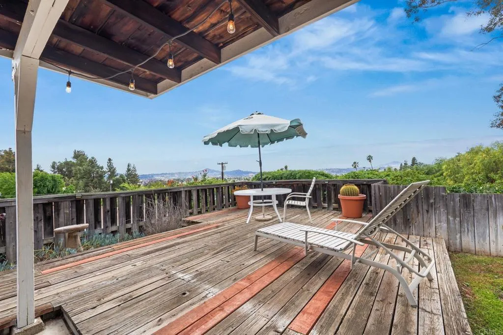 https://cdn.realtyfeed.com/cdn/127/306691100/967f62f1b47f26e93929824da302aae3.webp