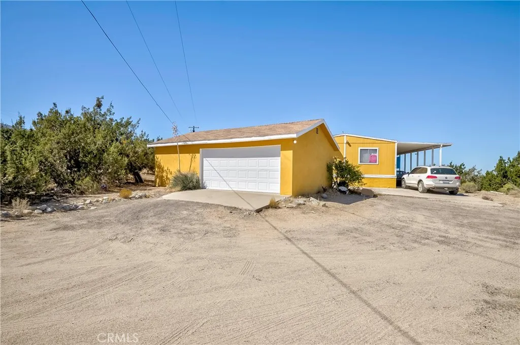 Pinon Hills, CA 92372