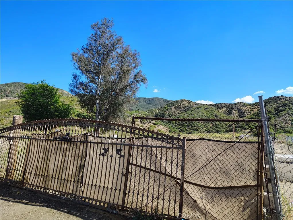 27512 Oak Spring Canyon, Canyon Country, CA 91387 - Photo 2 of 7, Canyon Country, CA
