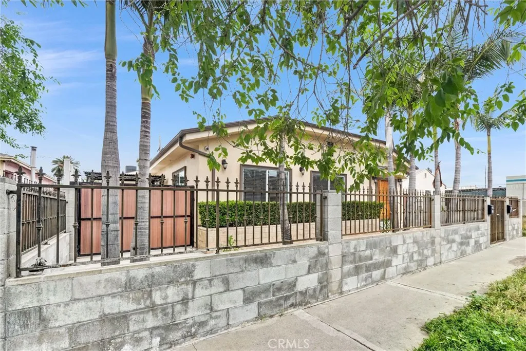 North Hollywood, CA 91606