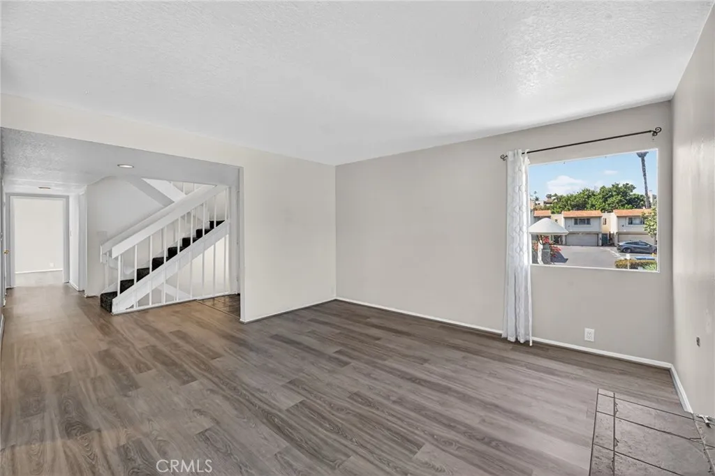 Photo #9: SW26075466 Listing: Photo #9