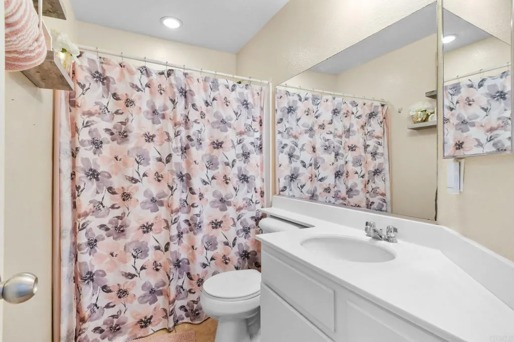 https://cdn.realtyfeed.com/cdn/127/306691236/0450a92fea5f418c92489cc7a2ca4344.webp