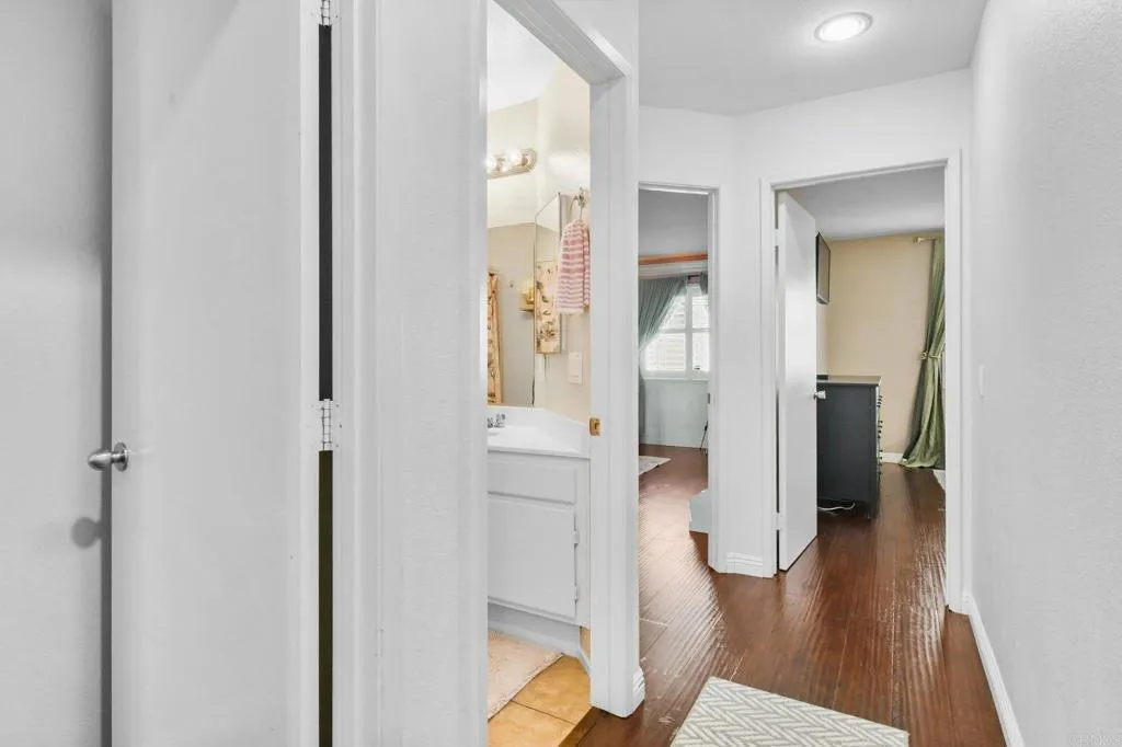 https://cdn.realtyfeed.com/cdn/127/306691236/2708eb2824abee9771e7a8d7553285e1.webp