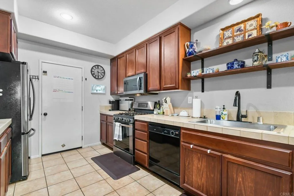 https://cdn.realtyfeed.com/cdn/127/306691236/3215cc3679977b3f58be78d9d8d715a0.webp