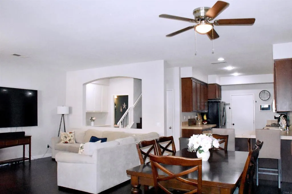 https://cdn.realtyfeed.com/cdn/127/306691236/581025ae523f4b7820567d28848c07e1.webp