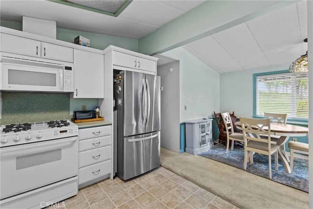 https://cdn.realtyfeed.com/cdn/127/306691295/280260a9ae30ab5fc8ab121c81e962d1.webp
