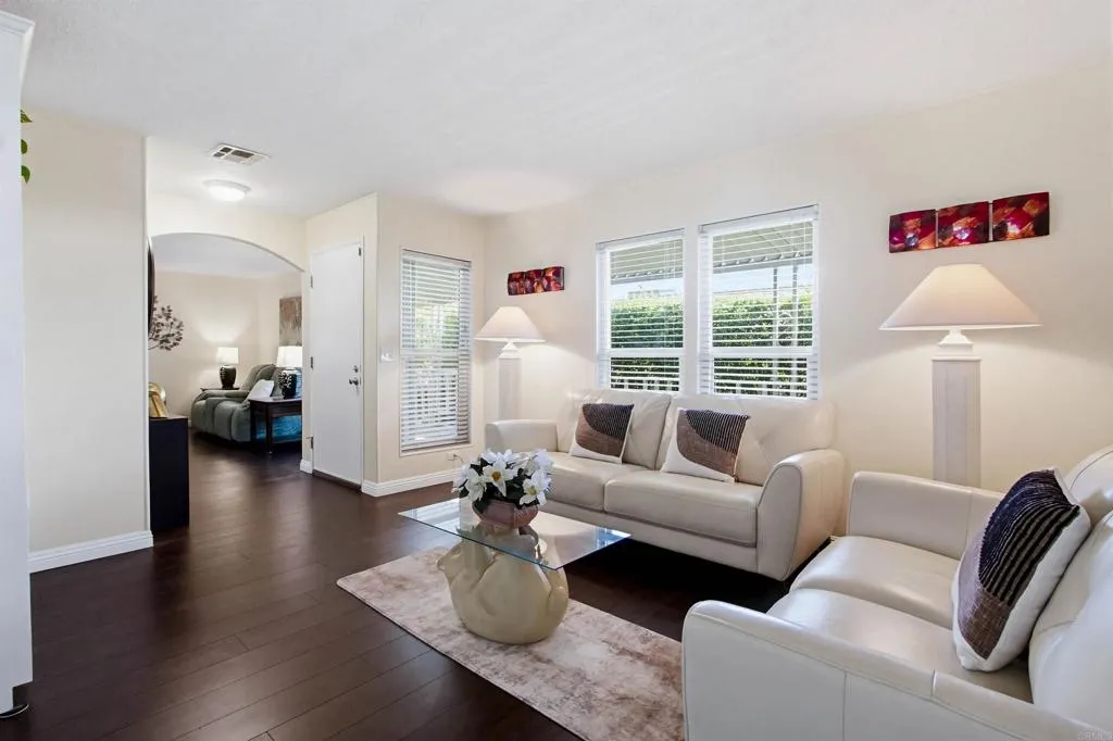 https://cdn.realtyfeed.com/cdn/127/306691354/0af83783d1b0a338a40026f48f8d6783.webp