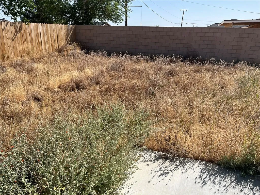 8625 Bay, California City, CA, 93505