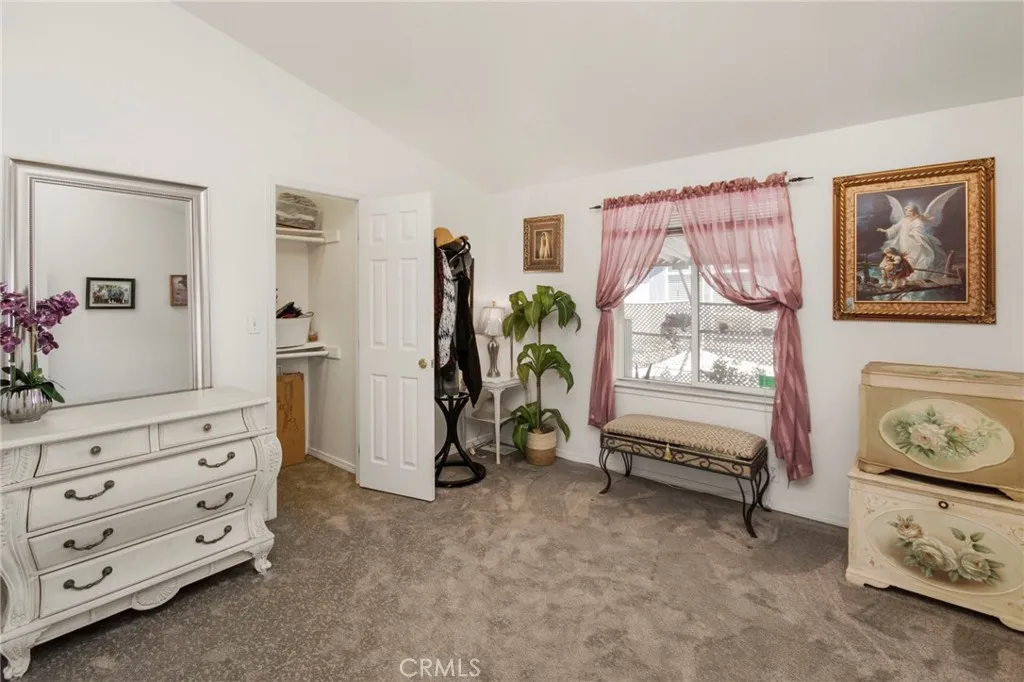 https://cdn.realtyfeed.com/cdn/127/306691413/105e1f9fd52f90ccf919101dd844f741.webp
