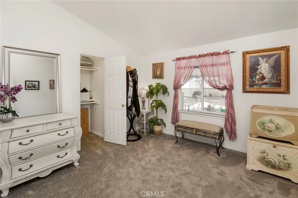 https://cdn.realtyfeed.com/cdn/127/306691413/d3488f452463ad4ed2c2e161420eee09.webp
