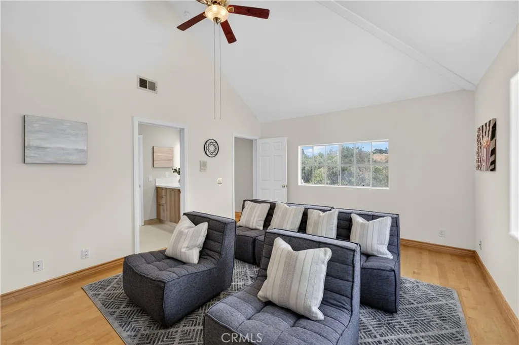 1050 High Knoll, Walnut, CA, 91789