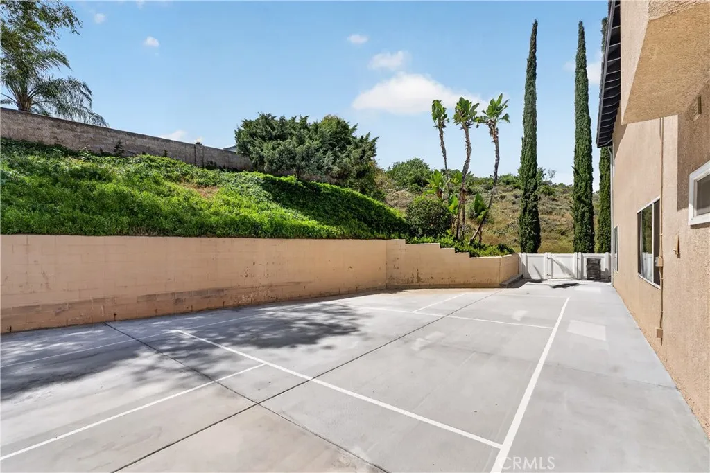 1050 High Knoll, Walnut, CA, 91789