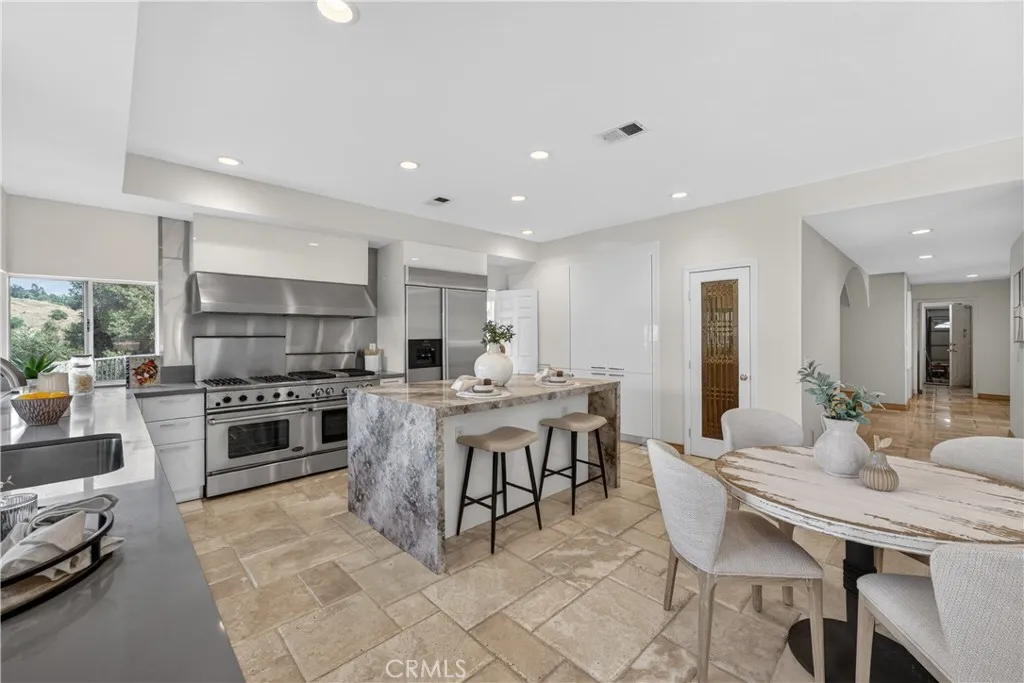1050 High Knoll, Walnut, CA, 91789