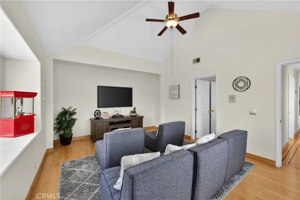 1050 High Knoll, Walnut, CA, 91789