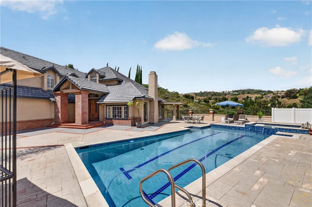 1050 High Knoll, Walnut, CA, 91789