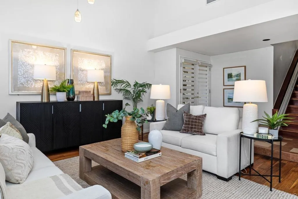 https://cdn.realtyfeed.com/cdn/127/306691474/c1ba8321dd8377ebf64b6b7602a7d358.webp