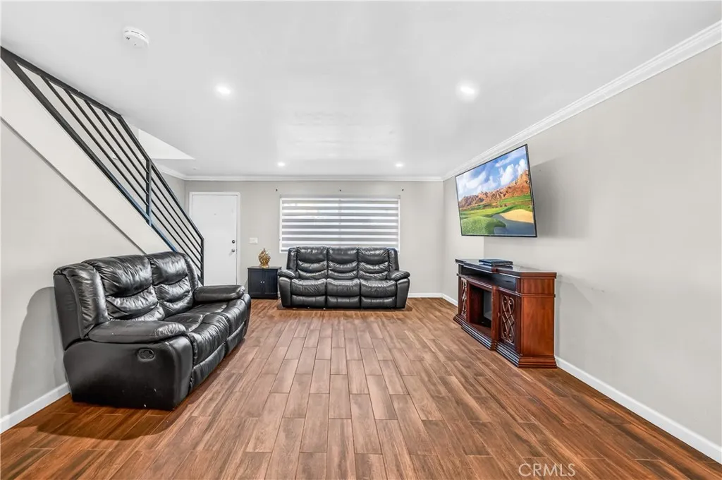 https://cdn.realtyfeed.com/cdn/127/306691487/464e99205aad9a01c4288d6948771e45.webp