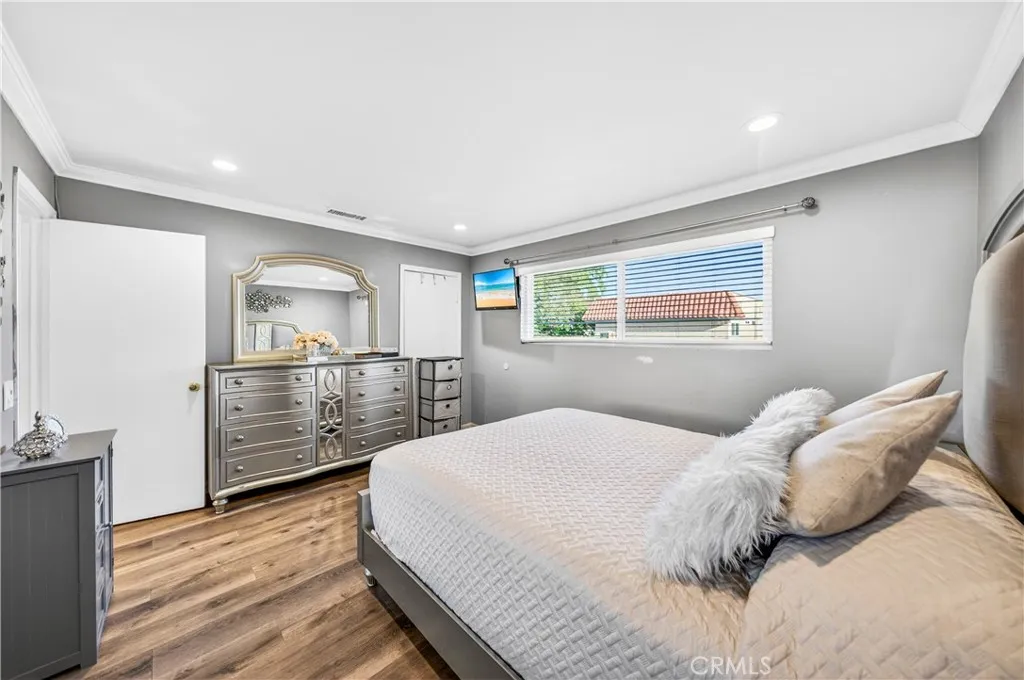https://cdn.realtyfeed.com/cdn/127/306691487/4f65eceff85024f9c80128c32d68b429.webp
