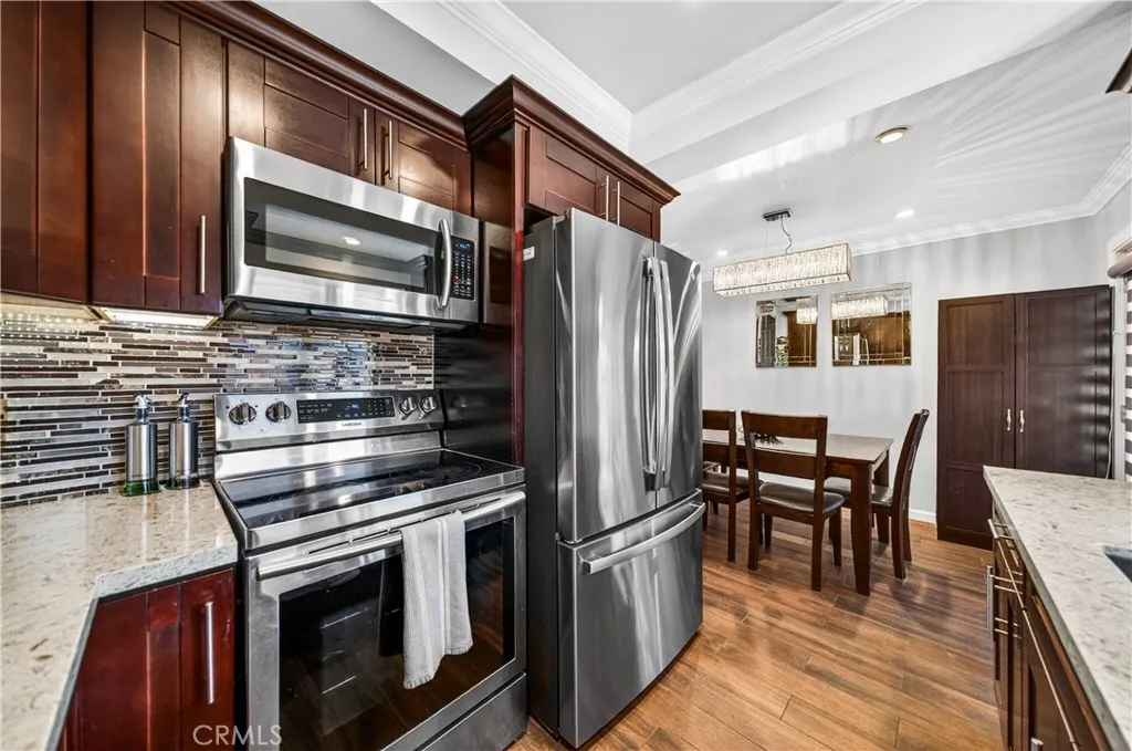 https://cdn.realtyfeed.com/cdn/127/306691487/799bf272a0eb7350adbd11c269602ed0.webp