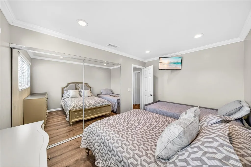 https://cdn.realtyfeed.com/cdn/127/306691487/d736b2a54761e03a470c2883a5fef158.webp
