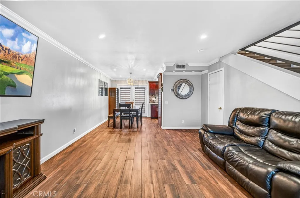 https://cdn.realtyfeed.com/cdn/127/306691487/fbbe578be72e66a72a29b1b42bb5e6ed.webp