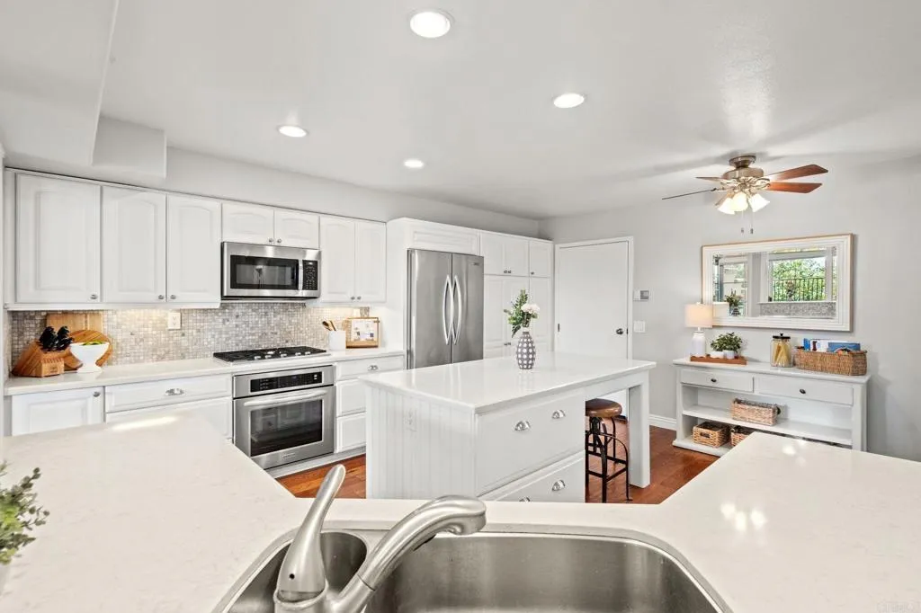 Photo #10: NDP2603584 Listing: Photo #10