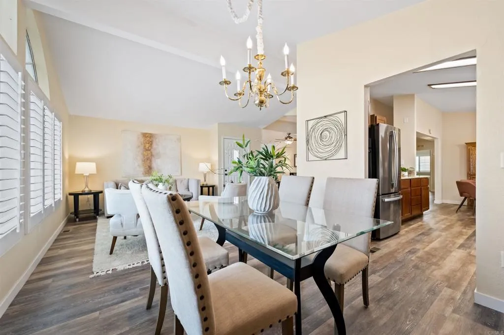 https://cdn.realtyfeed.com/cdn/127/306691663/560e690eaafbb67681e277ffa7830ec6.webp