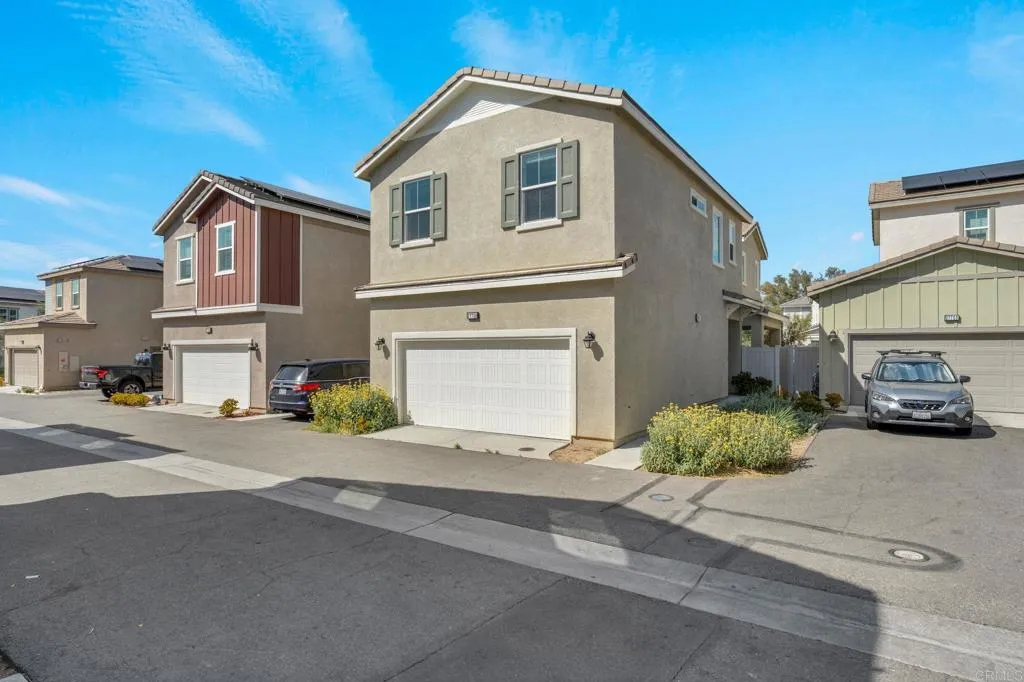 https://cdn.realtyfeed.com/cdn/127/306691782/384b64cb78399838132c2ee1f174bbc6.webp