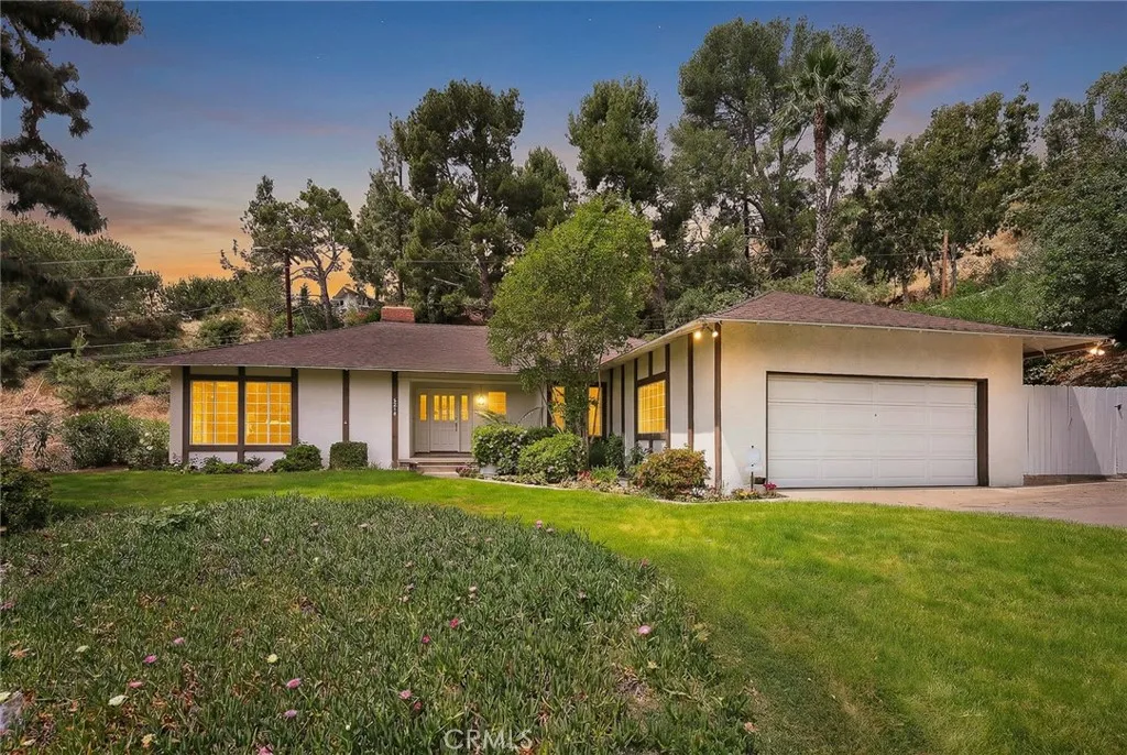 La Canada Flintridge, CA 91011