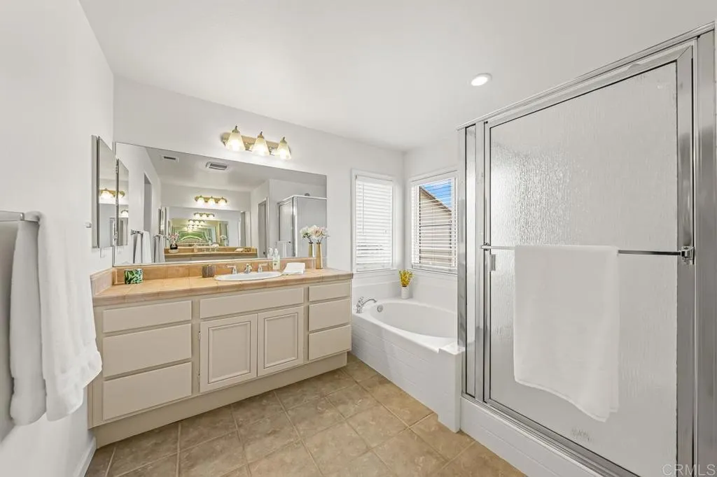 https://cdn.realtyfeed.com/cdn/127/306691864/43760a32c9c613df666e4ef90f15c67d.webp