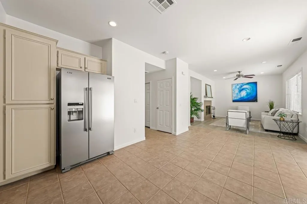 https://cdn.realtyfeed.com/cdn/127/306691864/7aee12aaf07f5cd7619ec7ee11a23e61.webp