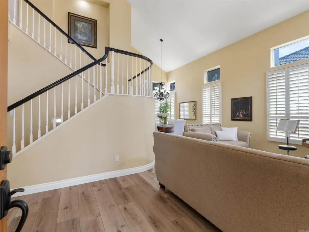 https://cdn.realtyfeed.com/cdn/127/306691886/680d14a8c180be00197d284dd0c95567.webp