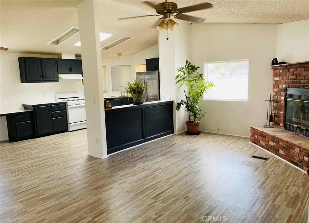 https://cdn.realtyfeed.com/cdn/127/306691911/8a345b37d72824d860046825b0a0e3b9.webp