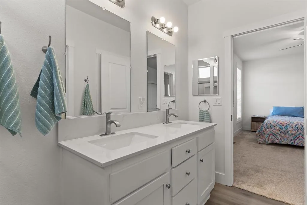https://cdn.realtyfeed.com/cdn/127/306691972/40998aa6cef8c22a8b40b9e3bae091c5.webp