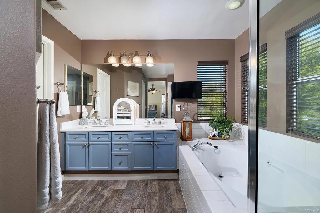 2414 Fallbrook Place, Escondido, CA, 92027