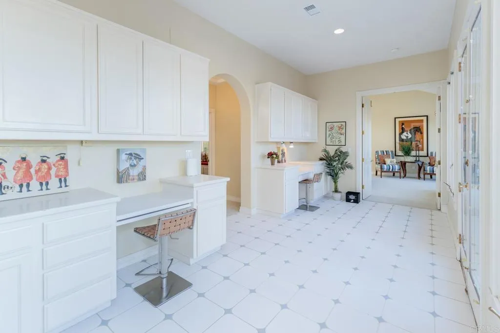 https://cdn.realtyfeed.com/cdn/127/306692079/31df499b5ff92b33040ff2fbbc3726a4.webp