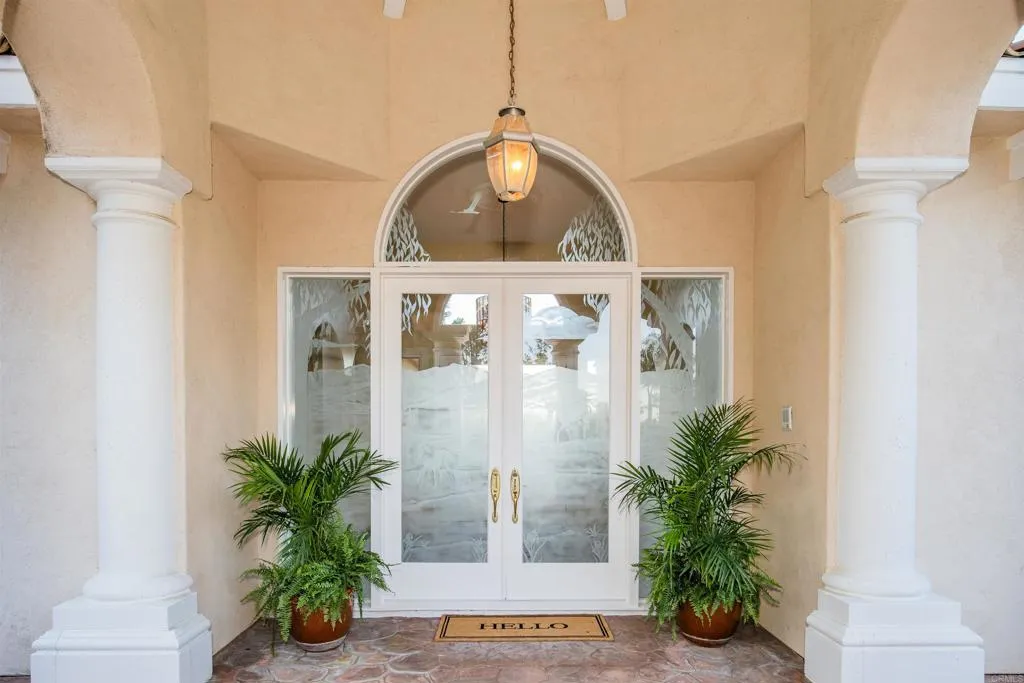 https://cdn.realtyfeed.com/cdn/127/306692079/cec895fd93a6c7589104a4ed1e94fbd2.webp