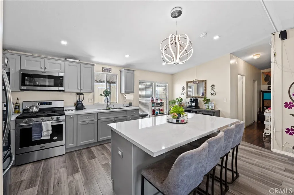 Glendora, CA 91740