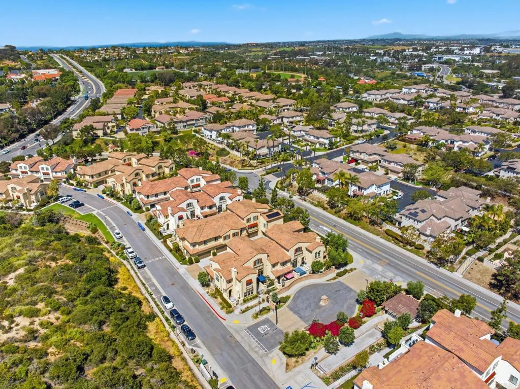 https://cdn.realtyfeed.com/cdn/127/306692215/cb0042914436035d231960a3cb5c799f.webp