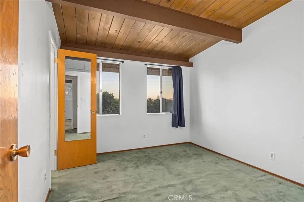 https://cdn.realtyfeed.com/cdn/127/306692216/bd35a5a5c189de173e4338d6edf8a747.webp