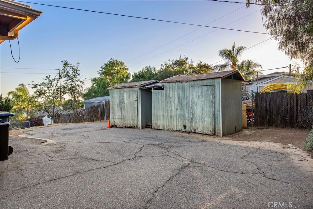 https://cdn.realtyfeed.com/cdn/127/306692216/eaf18e4dc758d03cfb9e73283adda904.webp