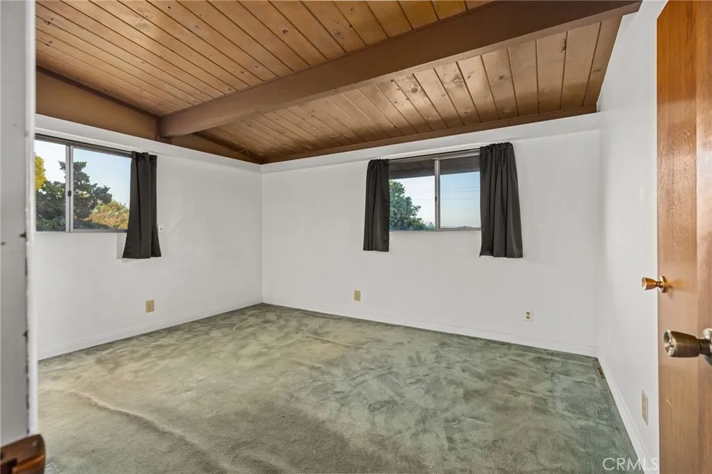 https://cdn.realtyfeed.com/cdn/127/306692216/f26e1e914cc9bca451fa9e147facc589.webp