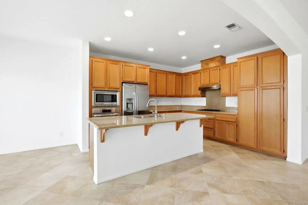 https://cdn.realtyfeed.com/cdn/127/306692226/1c2e6ef1e72ec5c6d2a055820f0e9e1e.webp