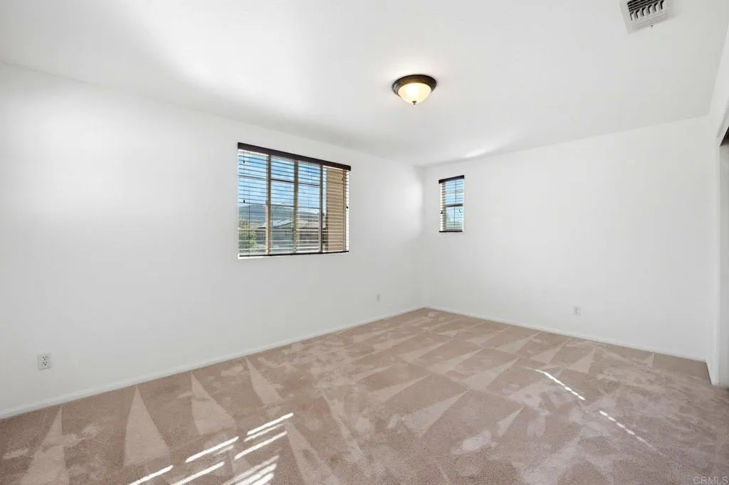 https://cdn.realtyfeed.com/cdn/127/306692226/955e425e53dd85159ebcccebcbc0c4c9.webp
