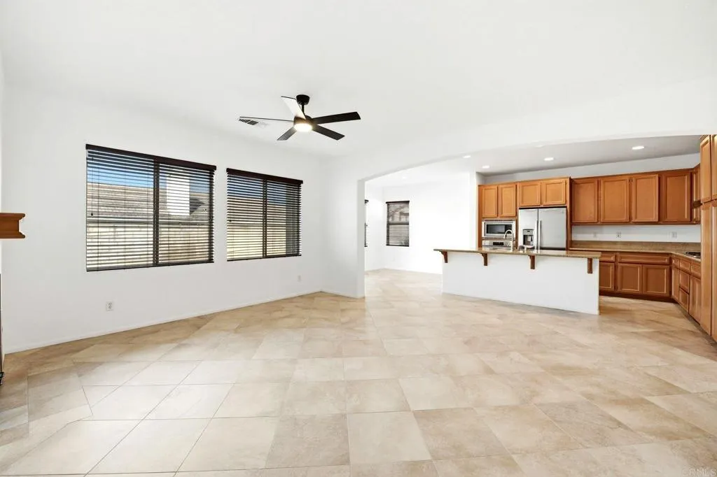 https://cdn.realtyfeed.com/cdn/127/306692226/c48325c11193bd055a698e271fb927d5.webp