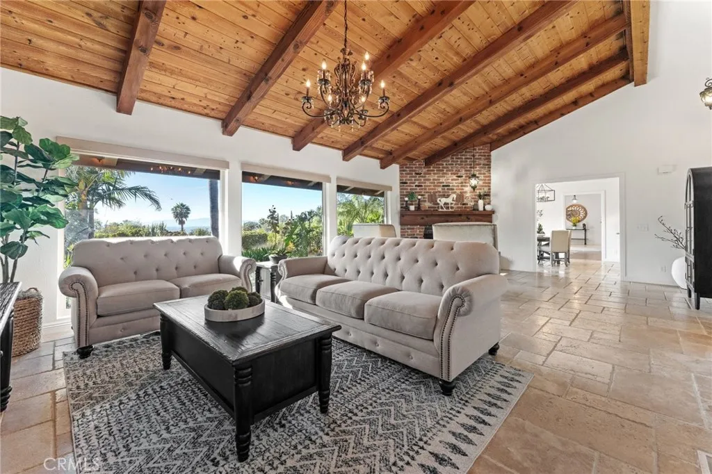 https://cdn.realtyfeed.com/cdn/127/306692243/370e38f2565579eb72e2701c1240e2a8.webp