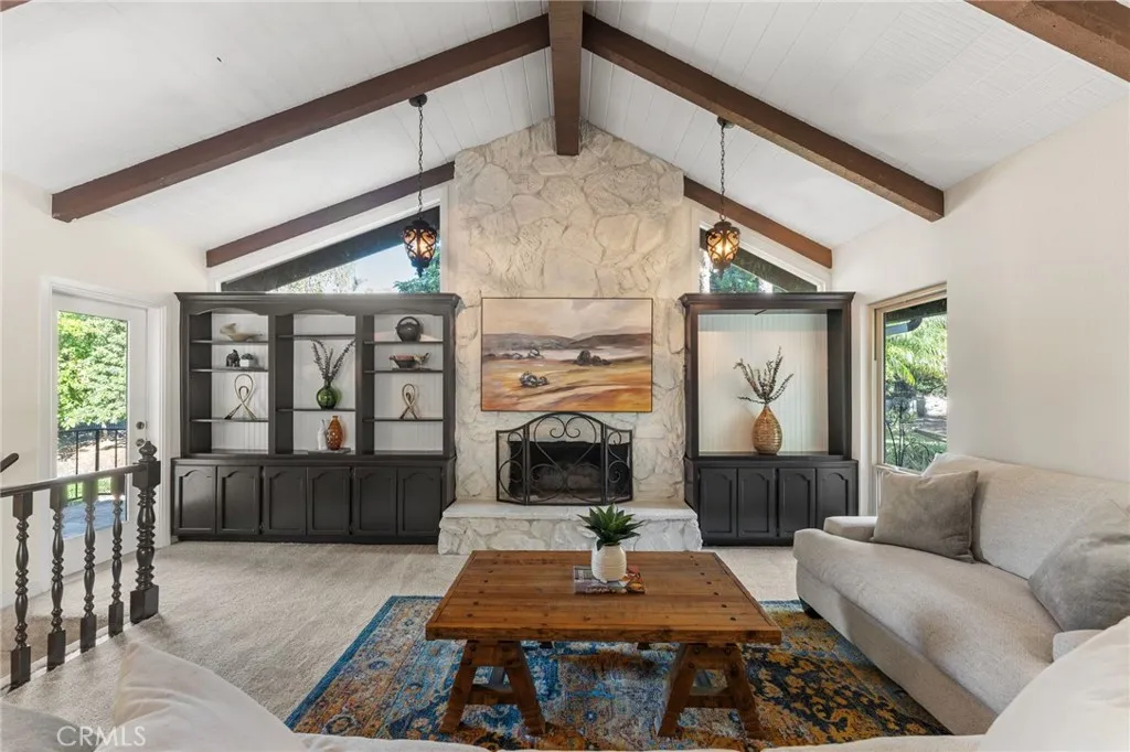 https://cdn.realtyfeed.com/cdn/127/306692243/3fb787ade59ab65664d920b4baa228a1.webp